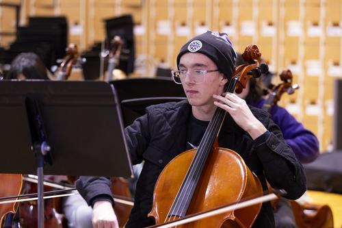 William Nommensen plays cello